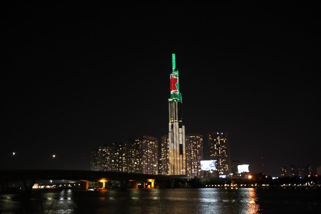 Trình diễn ánh sáng đỉnh cao tại 2 tòa nhà biểu tượng của Sài Gòn, Heineken Silver ra mắt đầy ấn tượng - Ảnh 7.