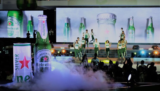 Trình diễn ánh sáng đỉnh cao tại 2 tòa nhà biểu tượng của Sài Gòn, Heineken Silver ra mắt đầy ấn tượng - Ảnh 9.