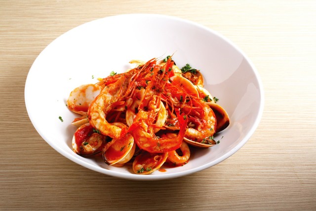 Tặng 100 phần pasta nhân dịp khai trương Basta Hiro - Estella Place, Quận 2 - Ảnh 4.