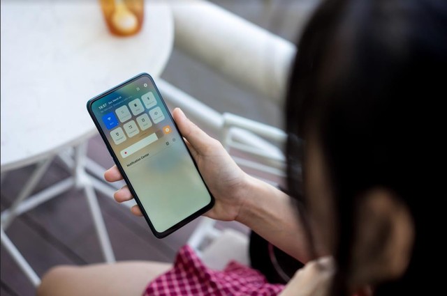 OPPO F11 Pro: Smartphone si&ecirc;u hot chỉ chờ gi&aacute; - Ảnh 8.