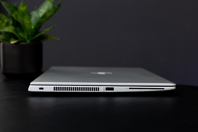 HP EliteBook 705 series G5: Sức mạnh ẩn chứa trong vẻ ngoài lịch lãm - Ảnh 2.