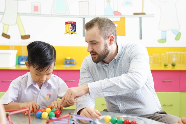 Royal School - Thêm một mô hình liên cấp đẳng cấp quốc tế cho học sinh Việt - Ảnh 2.