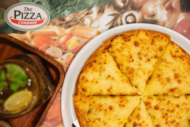 Thực khách thích thú với “trò đùa” bán sầu riêng giả mà thật của nhà hàng The Pizza Company - Ảnh 2.