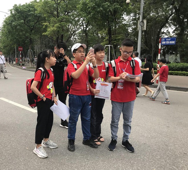 Bống &ldquo;ch&egrave; bưởi&rdquo; c&ugrave;ng c&aacute;c bạn nhỏ Apax tham gia thắp s&aacute;ng ước mơ cho trẻ em Lai Ch&acirc;u - Ảnh 1.