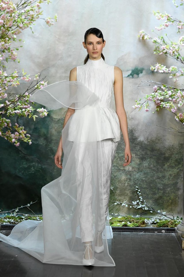 PHUONG MY xuất hiện trên hàng loạt báo Mỹ sau New York Fashion Week Bridal - Ảnh 11.