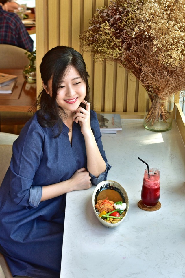 3 điều khiến vlogger người Nhật “phải lòng” món cơm cà ri sang chảnh tại Sài Gòn - Ảnh 2.