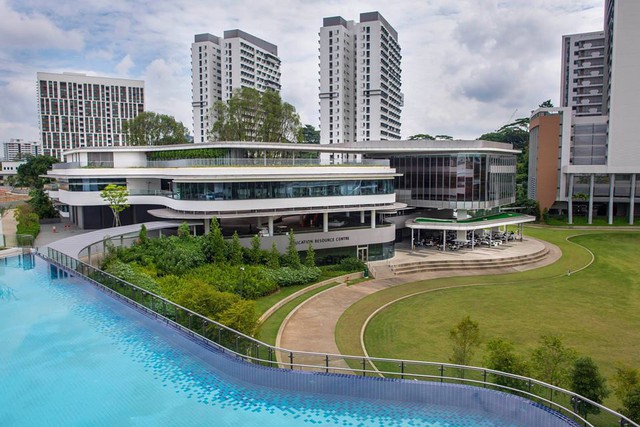 Đ&ecirc;́n Singapore trải nghi&ecirc;̣m mùa hè t&acirc;̣p sự và tham quan Google - Ảnh 3.