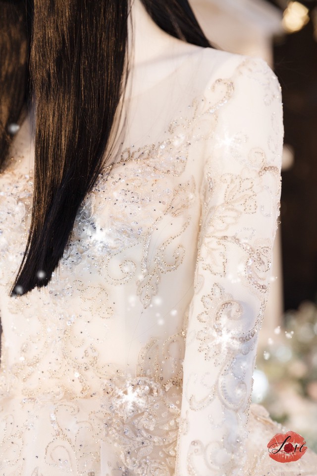 Cận cảnh bộ váy cưới đính pha lê và đá Swarovski lấp lánh cực ấn tượng từ thương hiệu Love wedding - Ảnh 5.