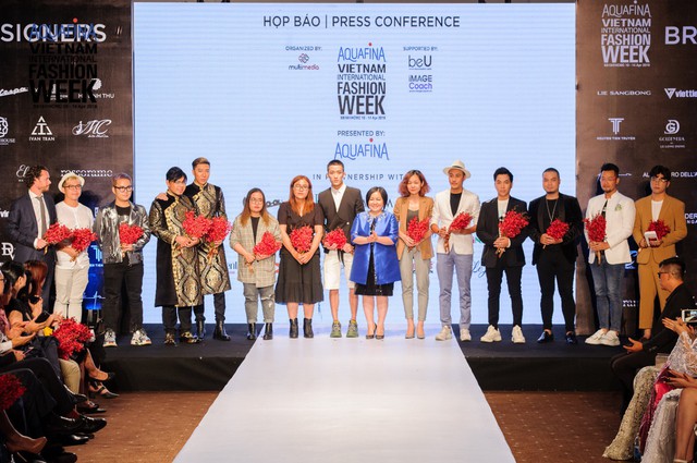 Huyền thoại thời trang Hàn Quốc – Lie Sang Bong sẽ trình làng BST mới nhất tại AVIFW 2019 - Ảnh 1.