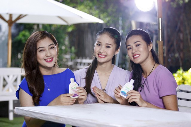 Vì sao Dạ Hương vững danh hiệu “Dung dịch vệ sinh phụ nữ số 1 Việt Nam trong dòng sản phẩm vệ sinh phụ nữ” - Ảnh 1. Vì sao Dạ Hương vững danh hiệu “Dung dịch vệ sinh phụ nữ số 1 Việt Nam trong dòng sản phẩm vệ sinh phụ nữ” - Ảnh 1.