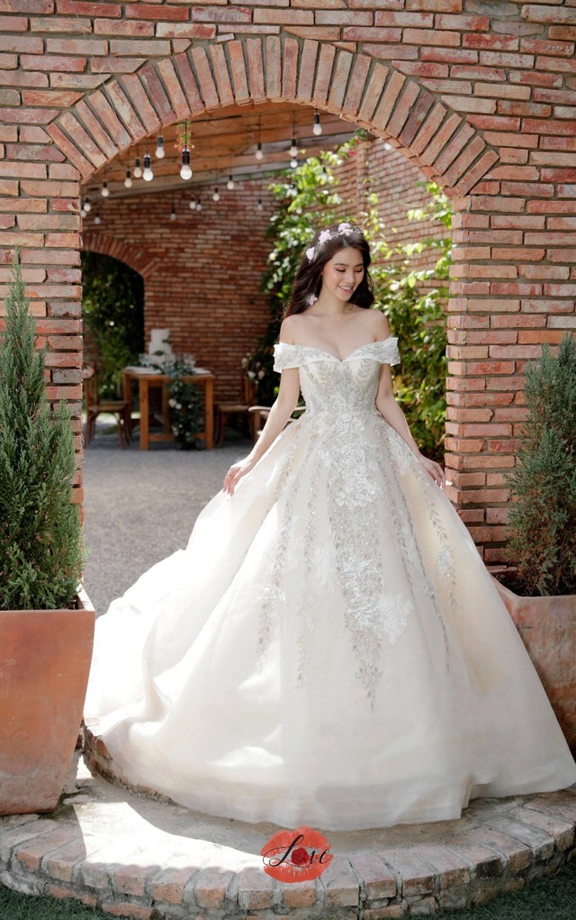 Xuất hiện tại Lookbook của Love Wedding, Jolie Nguyễn hóa nàng công chúa khiến fan “đứng ngồi không yên” - Ảnh 6.