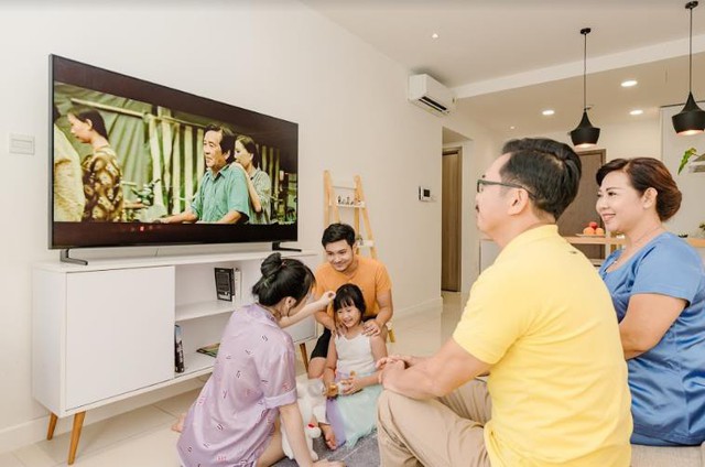 Tivi - từ sản phẩm công nghệ điện tử đến biểu tượng gắn kết gia đình - Ảnh 1.