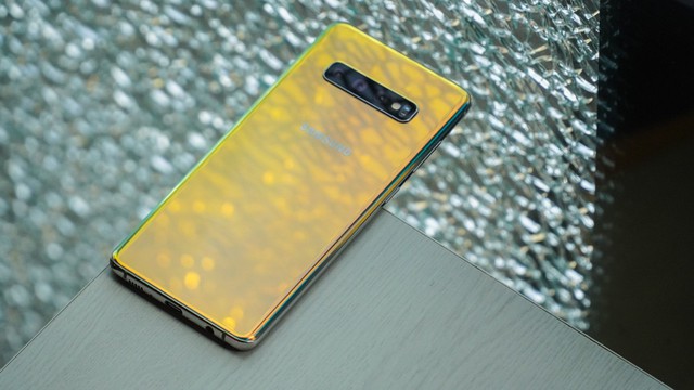 Trước giờ G Việt Nam đấu Th&aacute;i Lan, Thế Giới Di Động bất ngờ tung Galaxy S10+ phi&ecirc;n bản HLV Park Hang-seo - Ảnh 5.