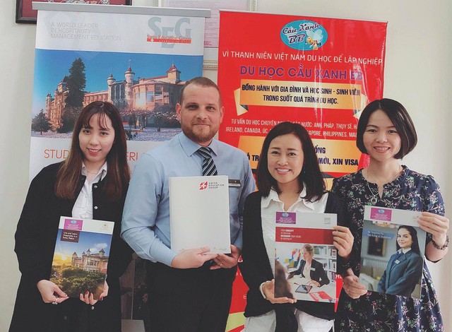 Du học Thụy Sỹ ng&agrave;nh Kinh doanh Dịch vụ tại tập đo&agrave;n SEG - Ảnh 1.