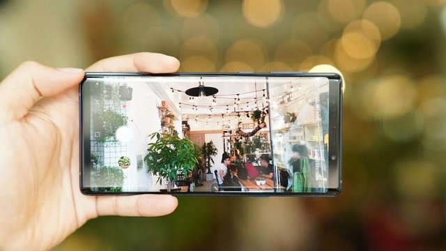 Gọi tên 5 smartphone sở hữu “camera cực phẩm” cho bạn những bức ảnh “nghệ” nhất mùa hè năm nay - Ảnh 2.