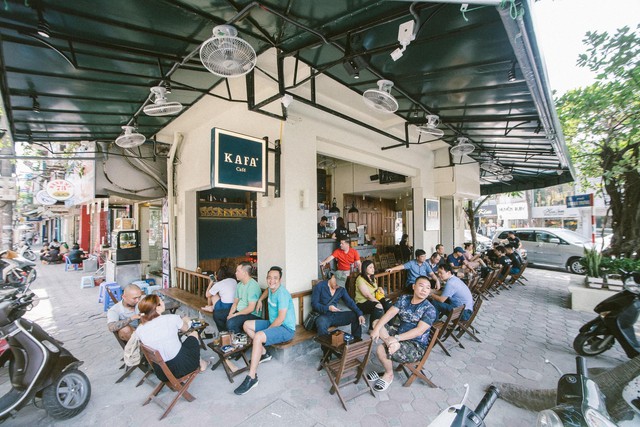 Mô hình café đường phố cập bến thành phố Vinh - Ảnh 3.