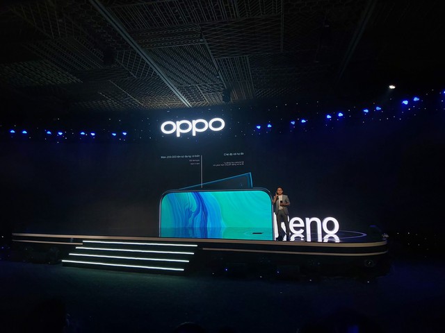 Chuyên gia đánh giá OPPO Reno: ấn tượng với thiết kế camera vây cá mập độc nhất, một trong những màn hình đẹp nhất trong tầm giá - Ảnh 2.