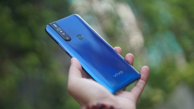 Cuối tuần làm gì mà không “săn” smartphone Vivo mới nhất, giá “hạt dẻ” tại Thế Giới Di Động - Ảnh 2.