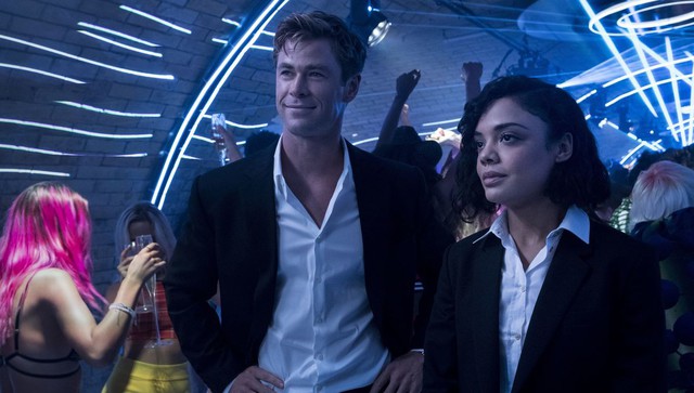 Men in Black: International &ndash; &ldquo;Thần Sấm&rdquo; v&agrave; Valkyrie &ldquo;quẩy tưng&rdquo; m&agrave;n ảnh sau khi đổi sang nghề đặc vụ - Ảnh 4.
