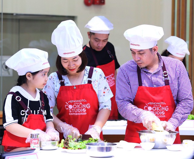 Diễn vi&ecirc;n Qu&acirc;n Anh bật m&iacute; b&iacute; quyết &ldquo;giữ lửa&rdquo; hạnh ph&uacute;c trong gia đ&igrave;nh - Ảnh 5.
