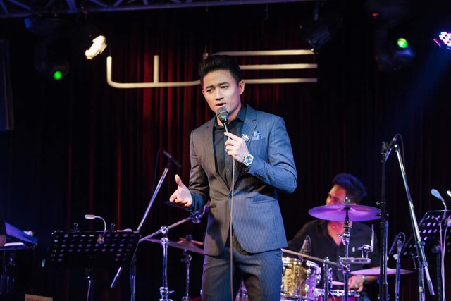 Trước ngày đại hôn, Quý Bình chạy show làm MC chương trình thẩm mỹ miễn phí - Ảnh 5.