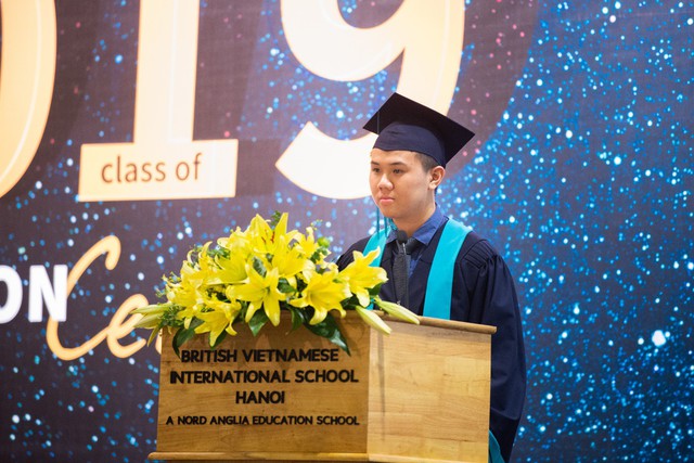 Lễ tốt nghiệp &ldquo;đẹp như mơ&rdquo; của học sinh trường quốc tế tại Việt Nam - Ảnh 8.