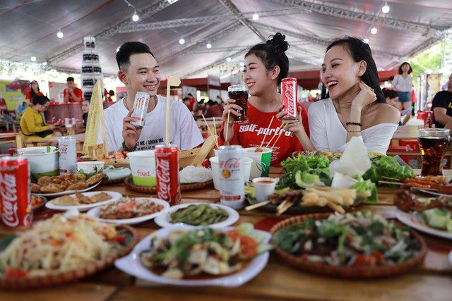 Bắt trend ăn uống của giới trẻ siêu “đỉnh”, bảo sao những hoạt động của Coca-Cola lúc nào cũng hot! - Ảnh 4.