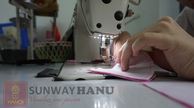 &ldquo;Từ đ&ocirc;i tay đến ước mơ&rdquo; &ndash; Hoạt động gắn kết cộng đồng tại xưởng Kym Việt - Ảnh 4.
