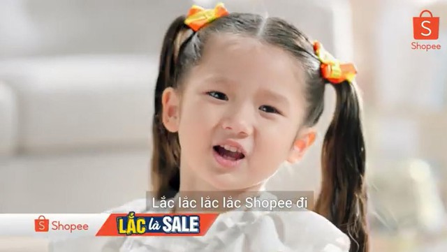 Shopee trở lại với “siêu phẩm remake” gây nghiện cao cùng 2 gương mặt đắt giá trong showbiz - Ảnh 1.