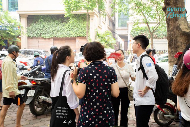 Sĩ tử vượt vũ m&ocirc;n &ndash; Những chiến binh kh&ocirc;ng đơn độc - Ảnh 1.