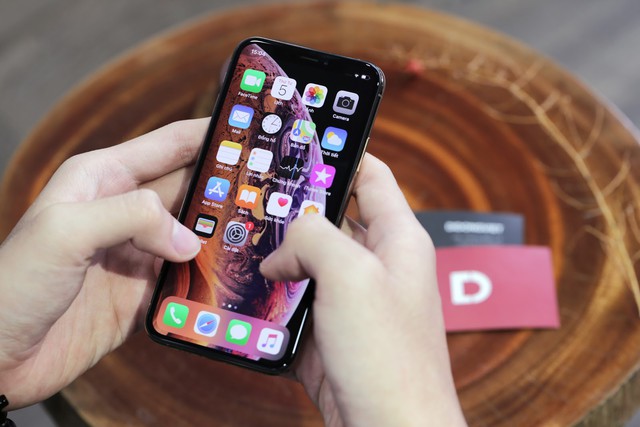 Người dùng iPhone 8 Plus, iPhone X giảm đến 12 triệu đồng khi mua iPhone Xs, Xs Max, trả góp lãi suất 0% tại Di Động Việt - Ảnh 1.