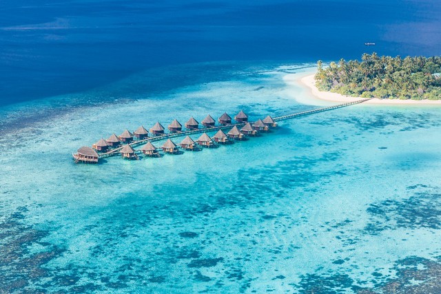 Chỉ cần biết điều này, bạn có thể du lịch sang chảnh Maldives miễn phí - Ảnh 1.