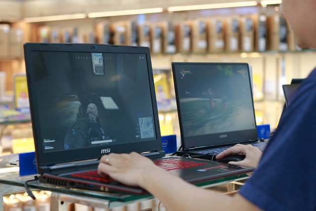 Không cần dài cổ” đặt từ nước ngoài, gamer có thể rinh ngay laptop gaming từ cửa hàng mới toanh này của Thế Giới Di Động - Ảnh 2.