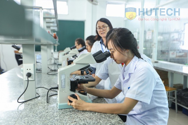 N&ecirc;n điều chỉnh nguyện vọng hay x&eacute;t tuyển học bạ? - Ảnh 2.