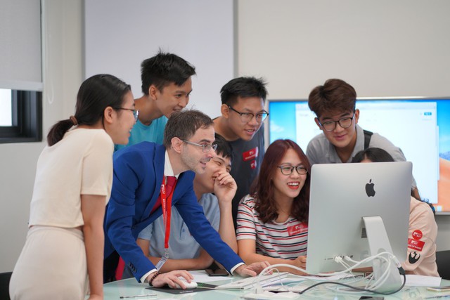 BUV bật nguồn đam m&ecirc; với học tập v&agrave; sự nghiệp cho học sinh, sinh vi&ecirc;n - Ảnh 3.