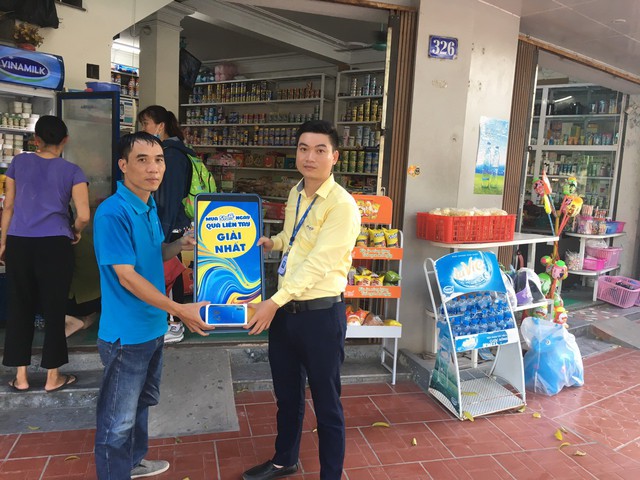 Tổng kết v&agrave; trao giải chương tr&igrave;nh khuyến m&atilde;i lớn nhất năm của nh&atilde;n h&agrave;ng b&aacute;nh m&igrave; Staff - Ảnh 3.