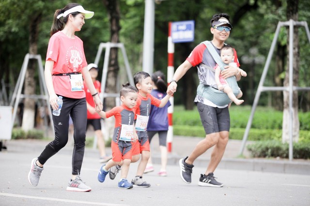 Sôi động giải chạy Gắn kết gia đình - MB Family Fun Run 2019 - Ảnh 2.