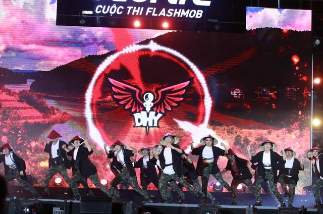 Hành trình về đích của quán quân cuộc thi Flashmob 2019 - “Sóng tuổi trẻ” - Ảnh 6.