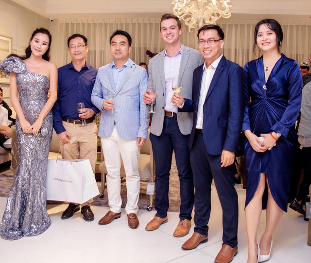 Khai trương cửa hàng nội thất Mỹ A.R.T Furniture đầu tiên tại Việt Nam - Ảnh 1. Khai trương cửa hàng nội thất Mỹ A.R.T Furniture đầu tiên tại Việt Nam - Ảnh 1.