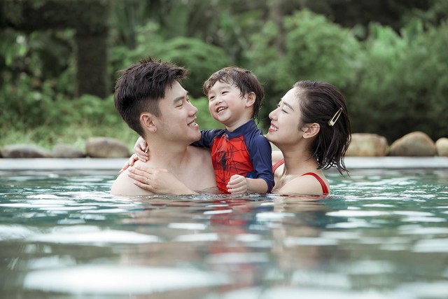 Rời khỏi H&agrave; Nội chật chội n&oacute;ng nực, gia đ&igrave;nh Trang Lou vừa c&oacute; chuyến trải nghiệm đầy ắp kỷ niệm tại Tam Đảo - Ảnh 6.