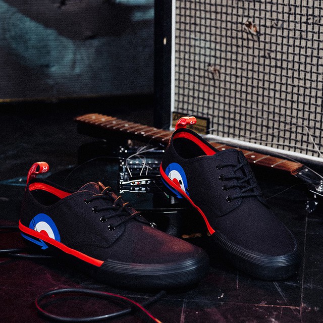 The Who - Bộ sưu tập kỷ niệm &ldquo;thời khắc vụt s&aacute;ng&rdquo; của Dr. Martens - Ảnh 7.