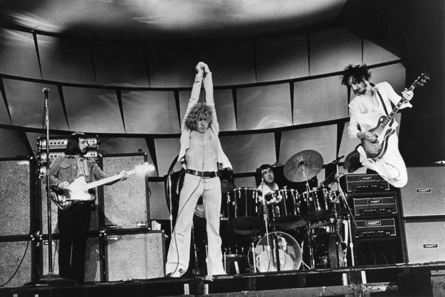 The Who - Bộ sưu tập kỷ niệm &ldquo;thời khắc vụt s&aacute;ng&rdquo; của Dr. Martens - Ảnh 2.