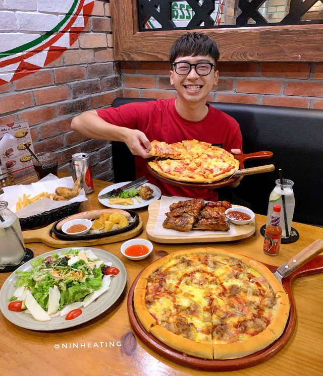 Giới trẻ Hà Nội thi nhau check-in Pizza 90K của thương hiệu Pizza Pepperonis - Ảnh 1.