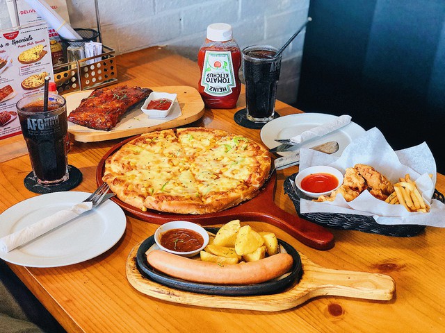 Meat Lover&rsquo;s &ndash; Ưu đ&atilde;i pizza, sườn, g&agrave;, x&uacute;c x&iacute;ch cực shock chỉ từ 100k/người - Ảnh 1.