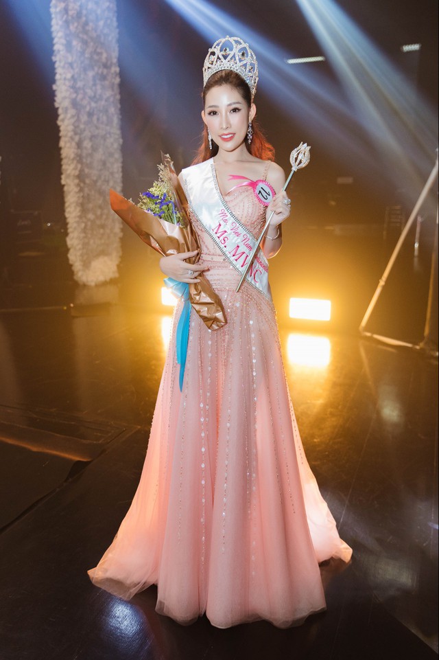 Người đẹp 9X đăng quang Hoa hậu Phụ nữ Thế giới Người Việt tại Thái Lan - Ảnh 1.