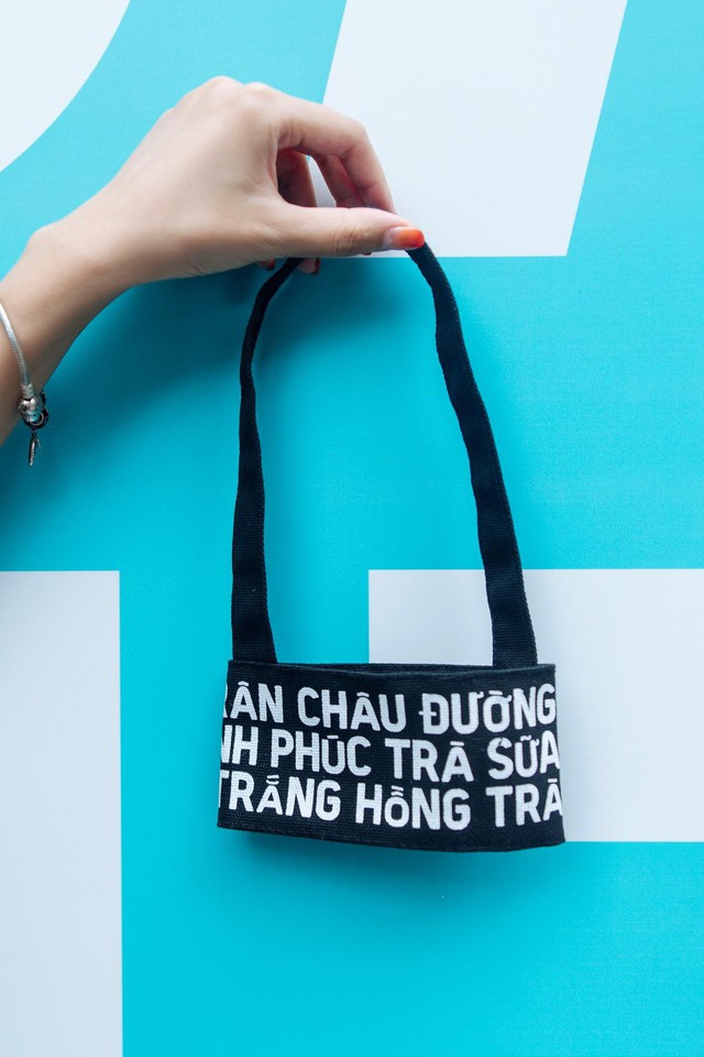 Fans cuồng tr&agrave; sữa S&agrave;i th&agrave;nh &ldquo;sướng rơn&rdquo; khi được Woossi trao qu&agrave; &ldquo; bự&rdquo; - Ảnh 10.
