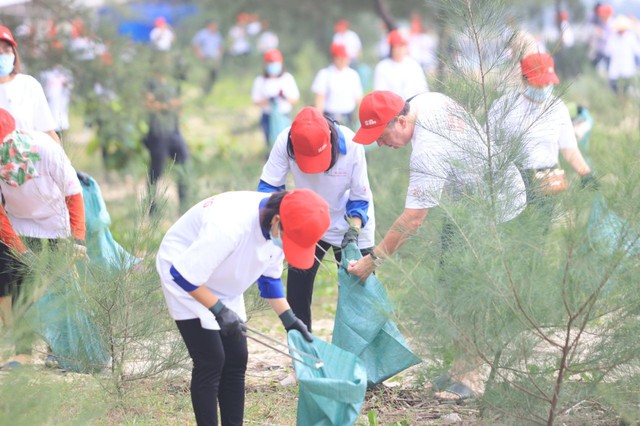 Dọn rác cứu biển – bảo vệ kho báu trước khi kiệt quệ - Ảnh 2.