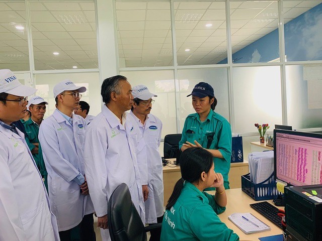 Xây dựng vùng chăn nuôi bò sữa an toàn dịch bệnh được quốc tế công nhận tại Tây Ninh - Ảnh 6.