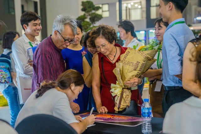 Những cư d&acirc;n đầu ti&ecirc;n nhận b&agrave;n giao căn hộ chung cư cao cấp - Ảnh 3.