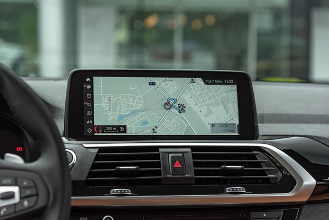 Bóc tách công nghệ nổi trội trên BMW X3: Không thua kém đàn anh X5 - Ảnh 10. Bóc tách công nghệ nổi trội trên BMW X3: Không thua kém đàn anh X5 - Ảnh 10.